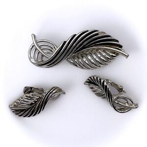 Vintage Coro Pegasus Earrings & Brooch Set Leaf Silver Tone Set MCM Modernist